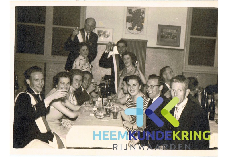 1952-0582 (2)